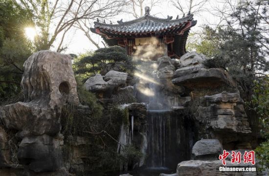 1��7��������՚�Ӱ푣�ɽ�|ʡ�����К���E������ͻȪȪˮ���l(f��)��ˮ�����������γɡ����F�����٬F(xi��n)�����F���������^�� ������ӛ�� ���� �z