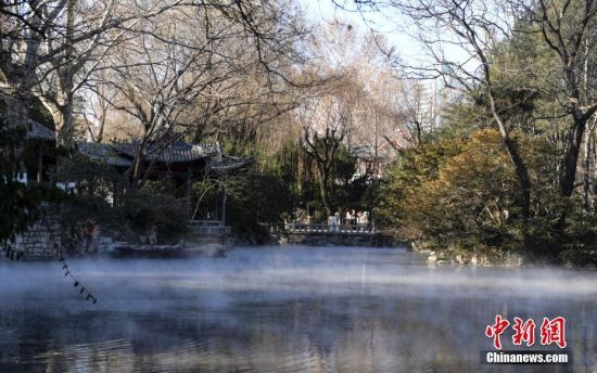 1��7��������՚�Ӱ���ɽ�|ʡ�����К���E������ͻȪȪˮ���l(f��)��ˮ�����������γɡ����F�����٬F(xi��n)�����F���������^�� ������ӛ�� ���� �z