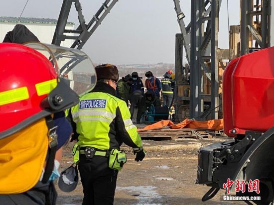 直擊山東金礦爆炸事故救援現(xiàn)場(chǎng)