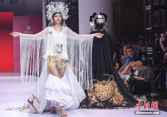 622ɽ|ˇg(sh)W(xu)ԺO(sh)Ӌ2021rаl(f)ɽ|W(xu)O(sh)Ӌ90ƷչDɽ|ˇg(sh)W(xu)Ժ݌I(y)ČW(xu)չʾb ӛ  z