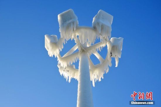 125ɽ|_(ti)ڽ(jng)v˶պ(li)ĴL(fng)˽ؽѩɽ|_(ti)IֵضγF(xin)˴eĺˮͷeѩɞ麮r(sh)(ji)һ(d)صľ^