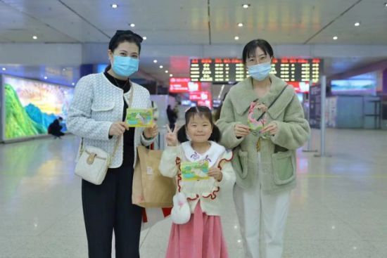 青島“志愿藍(lán)”為 2023山東省旅發(fā)大會(huì)“增溫”助力