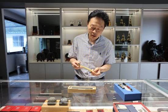 ̩ɽĻɫĄ(chung)a(chn)Ʒ z