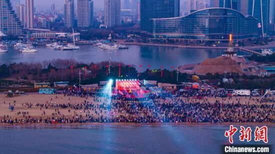 11ɽ|峿r(sh)ֵf(wn)ƽھ^(q)DMǰ(li)ӭοԱ z