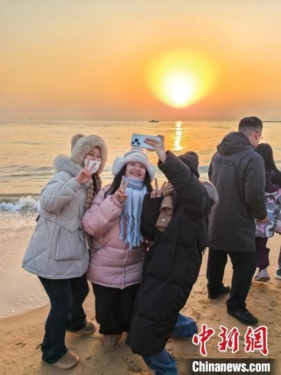 11գɽ|οc2025ĵһ|(yng)ӰKѩ z