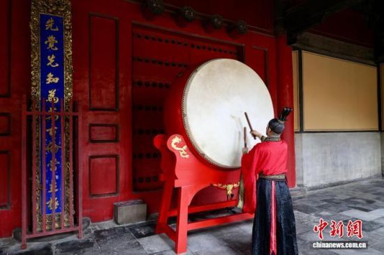 928깫Ӵɽ|eСˆTQӛ  z