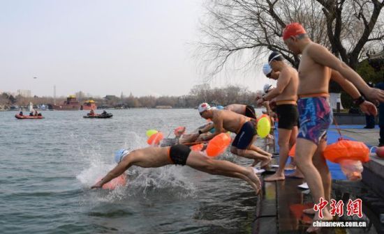 1��17������Ӿ�ۺ��ߕ��Ν��ϴ�������������ӛ�� ���� �z 