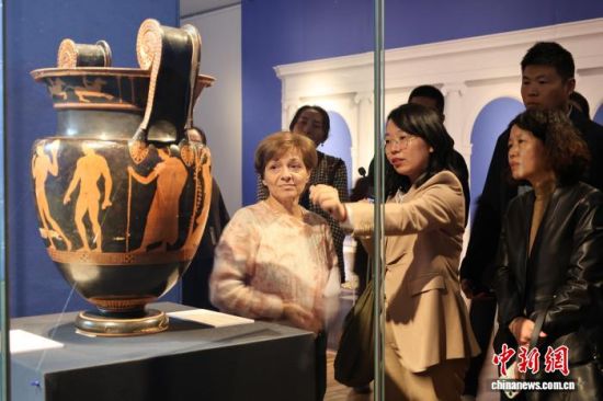 չe^BtL{(dio)Ƹw z