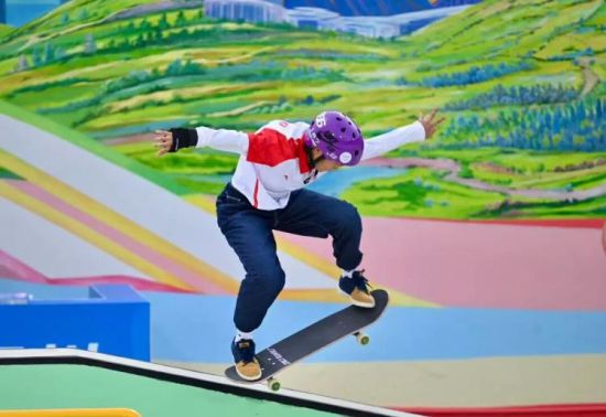 20251111գʮȫ(gu)\(yn)(dng)(hu)Ůӽʽ?jng)Qِ؊Z