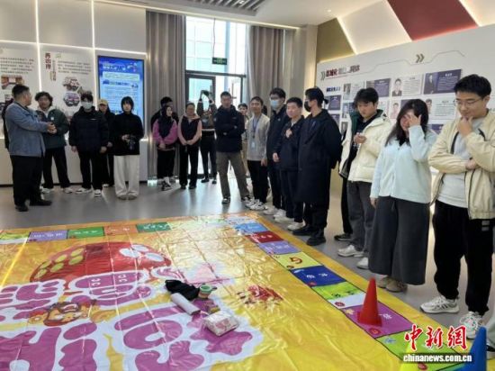 ո^(q)ǻ۹ȡ(yu)^(q)_չ罻Ⱥϵлӡ z