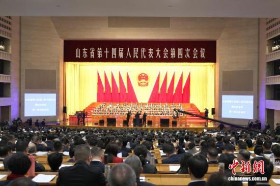 ����1��27����ɽ�|ʡʮ�Č��˴��ĴΕ�(hu��)�h�ڝ�(j��)���_(k��i)Ļ���������� �z