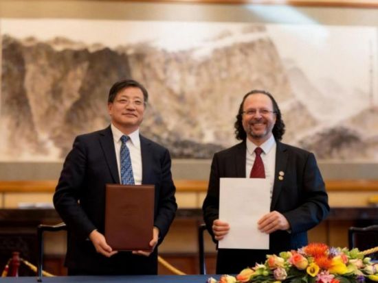 ���u��W(xu��)У�Lκ־���c�����繲�͇���W(xu��)У�L�տ��� �� ��������������f(xi��)�h