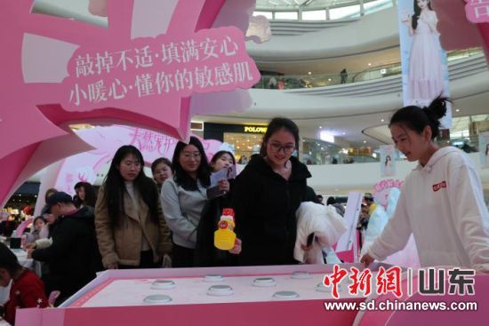  �οͿɅ��cDIY��(chu��ng)�������Ę���ƴ���ȶ�N�Α򻥄����Oٻ �z